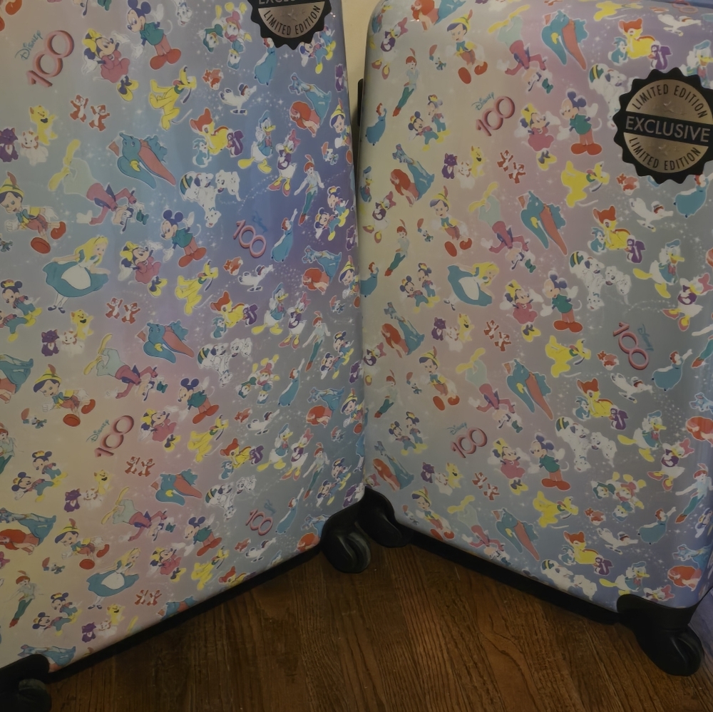 Disney100 luggae - Picture 10 of 10